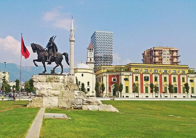 Wonderful Rooftop Tirana City Guest house